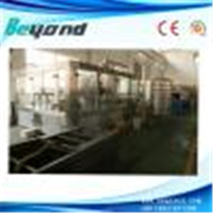 礦泉水灌裝生產(chǎn)線(xiàn)灌裝容器必須經(jīng)過(guò)檢查和清洗